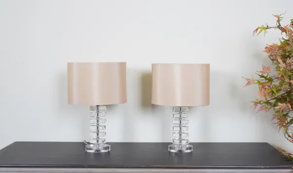 LIGHTING, A PAIR OF PERSPEX TABLE LAMPS