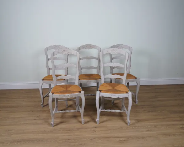 A SET OF SIX GREY PAINTED FRENCH LADDERBACK DINING CHAIRS (6)