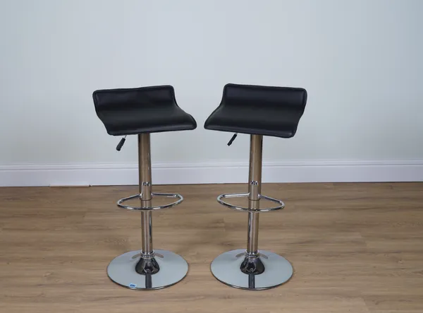 A PAIR OF CHROME AND FAUX BLACK LEATHER BAR STOOLS (2)