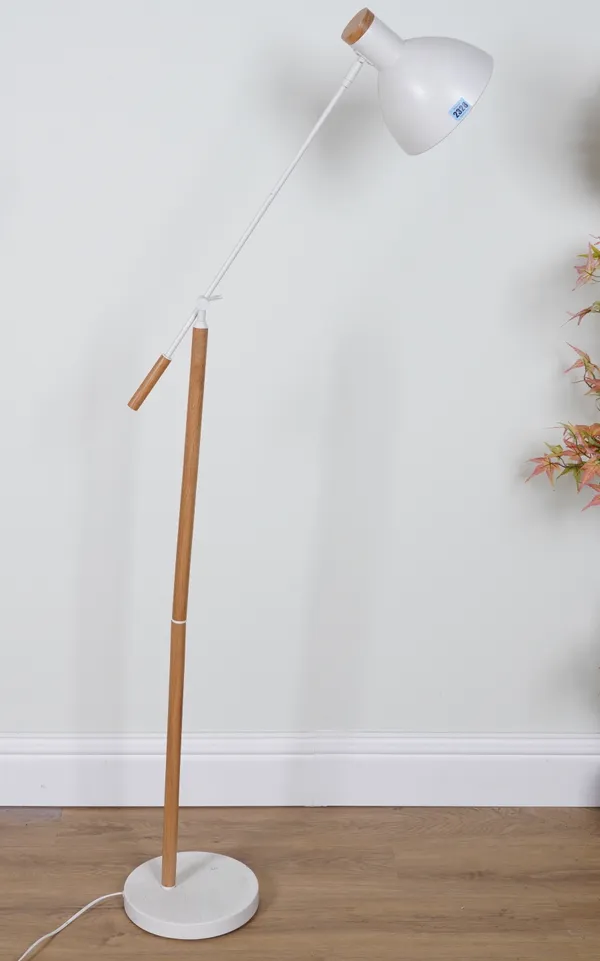 A MODERN WHITE LACQUER AND OAK ANGLE POISE STANDARD LAMP