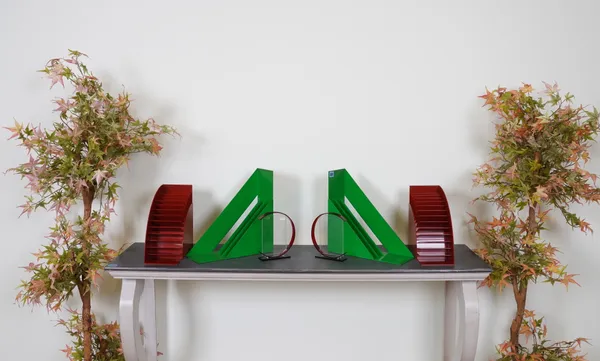 TWO PAIRS OF MID 20TH CENTURY ITALIAN PLASTIC DESK ITEMS (6)