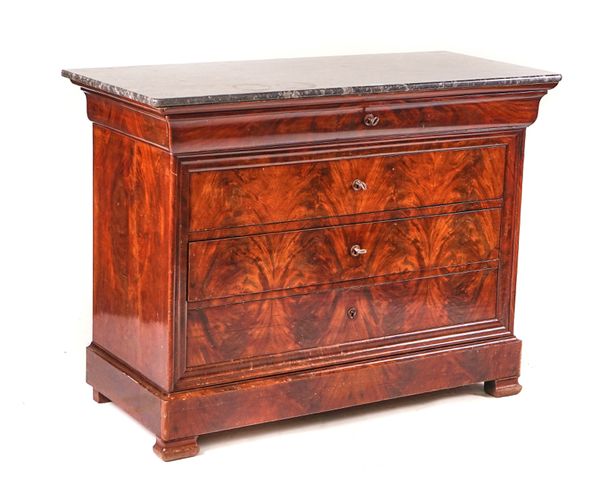 AN EARLY 19TH CENTURY FRENCH CHEST