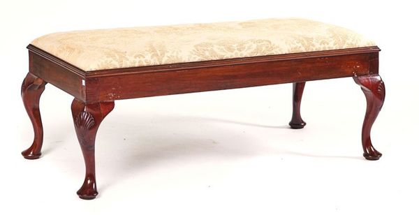 A GEORGE II STYLE RECTANGULAR MAHOGANY FOOTSTOOL