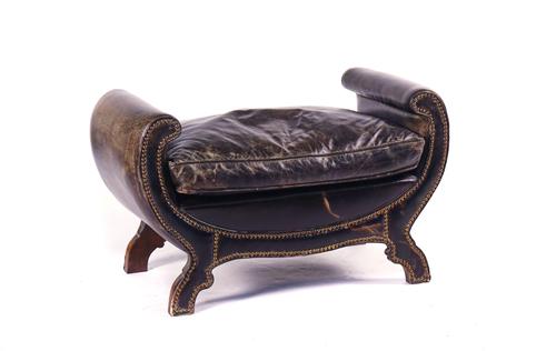 A 20TH CENTURY BRASS STUDDED GREEN LEATHER UPHOLSTERED WINDOW SEAT