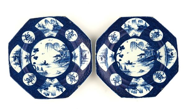 A PAIR OF BOW PORCELAIN BLUE AND WHITE OCTAGONAL PLATES