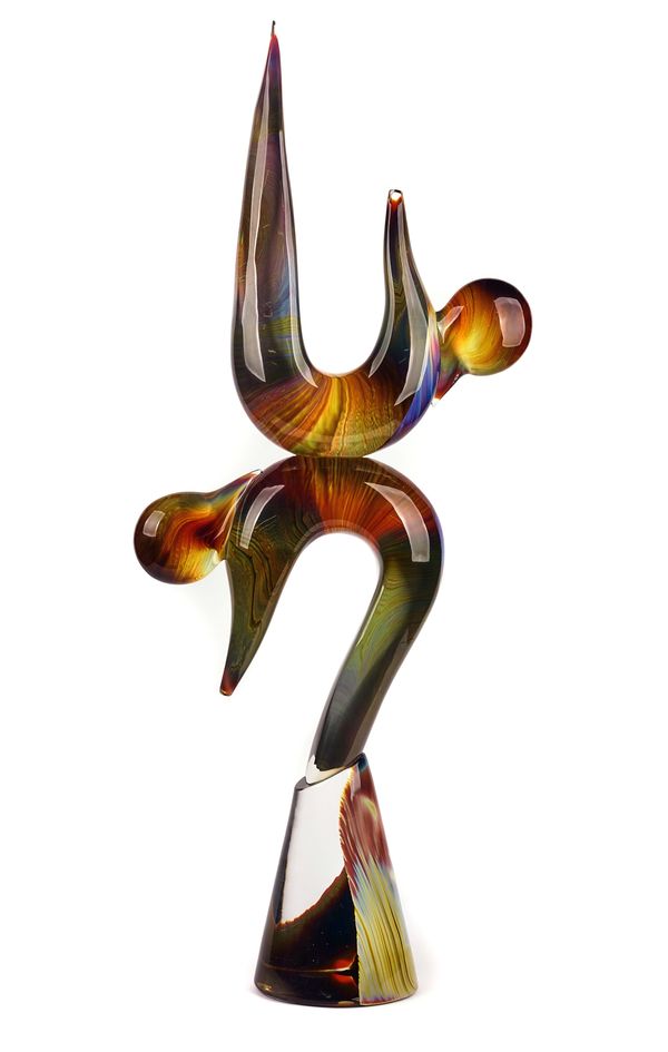 DINO ROSIN ( ITALIAN, BORN 1948) A LARGE MURANO CALCEDONIA GLASS SCULPTURE OF ACROBATS