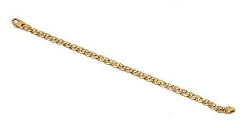 AN 18CT GOLD BRACELET