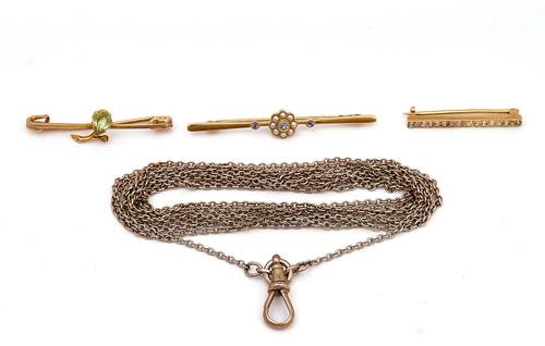THREE BROOCHES AND A LONG CHAIN (4)