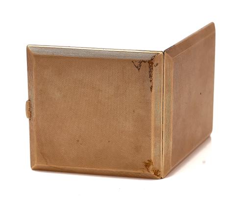 A 9CT GOLD SQUARE CIGARETTE CASE
