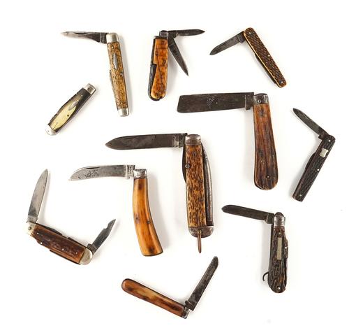 ELEVEN BONE-HANDLED POCKET KNIVES (11)