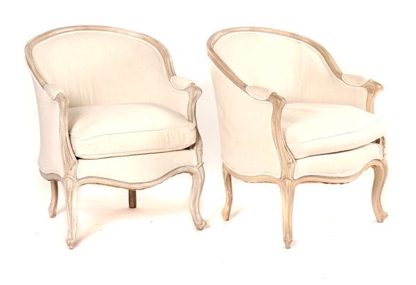 A PAIR OF LOUIS XV STYLE TUB BACK EASY ARMCHAIRS (2)