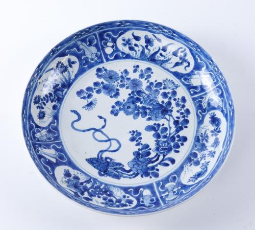 A CHINESE BLUE AND WHITE DISH