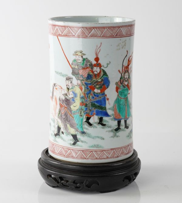 A CHINESE FAMILLE-VERTE CYLINDRICAL BRUSH POT