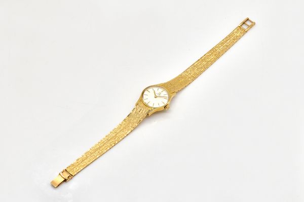 AN OMEGA LADY'S GOLD BRACELET WRISTWATCH