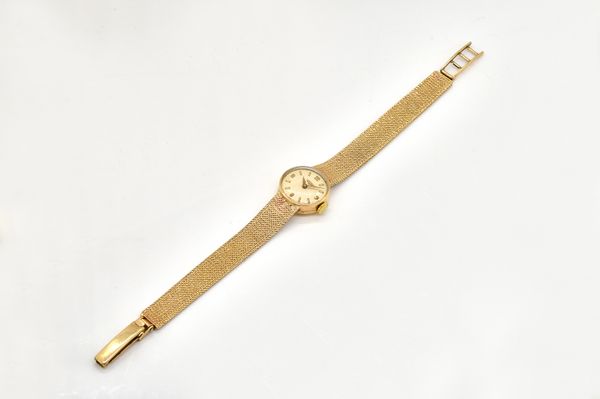 A 9CT GOLD LADIES LONGINES BRACELET WRISTWATCH