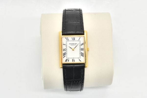 A RAYMOND WEIL GILT METAL RECTANGULAR CASED WRISTWATCH