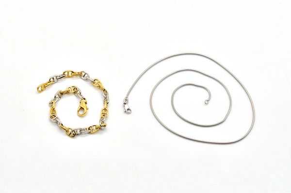 AN 18CT GOLD TWO COLOUR GOLD BRACELET AND A WHITE GOLD NECKCHAIN (2)