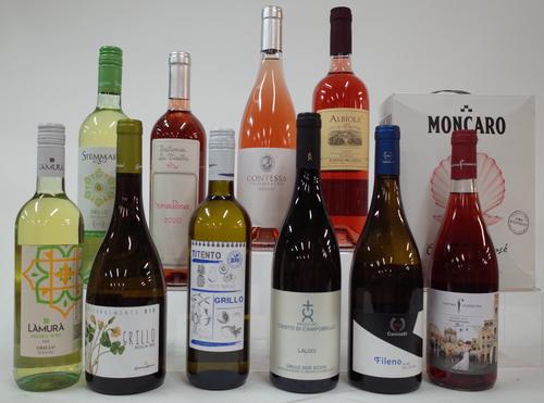 10 BOTTLES AND 1 BOX ITALIAN WHITE AND ROSÉ WINE