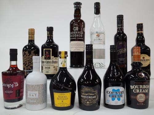 12 MIXED BOTTLES OF LIQUEURS