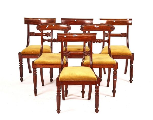 A PAIR OF GEORGE IV MAHOGANY SIDE CHAIRS (6)