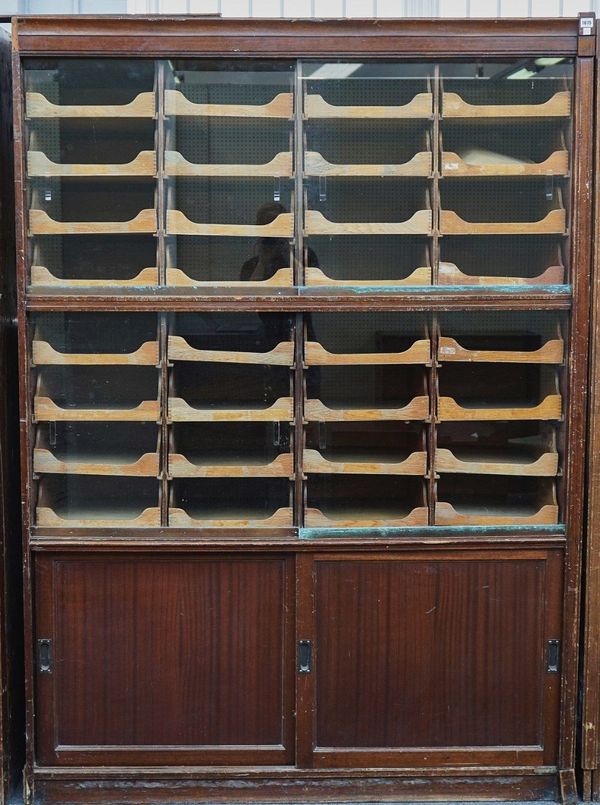 ARSH HAMILTON GLASGOW; A MID-20TH CENTURY MAHOGANY HABERDASHERY CABINET