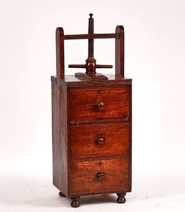 A GEORGE III MAHOGANY THREE DRAWER CHEST