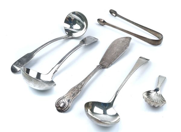 A GROUP OF SILVER TABLE FLATWARE (6)