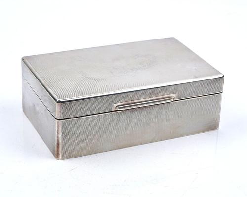 A SILVER TABLE CIGARETTE BOX