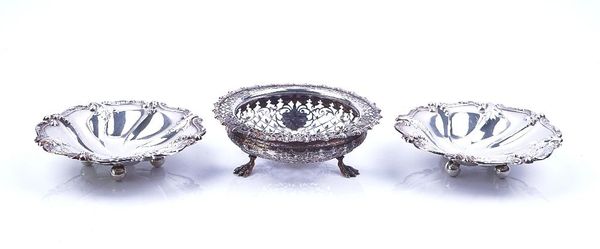 A SILVER BONBON DISH AND A PAIR OF SILVER BONBON DISHES (2)