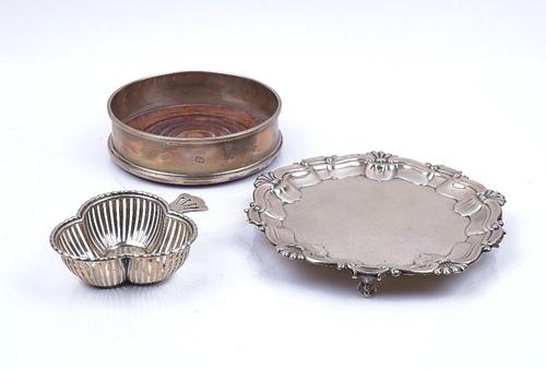 A SILVER WAITER AND TWO FURTHER ITEMS (3)