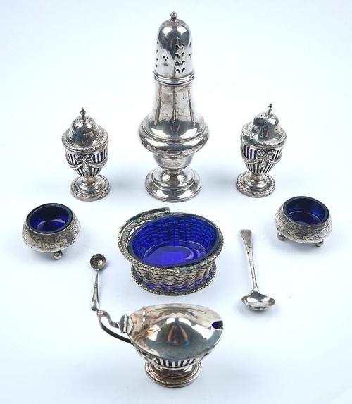 A GROUP OF MOSTLY SILVER (8)