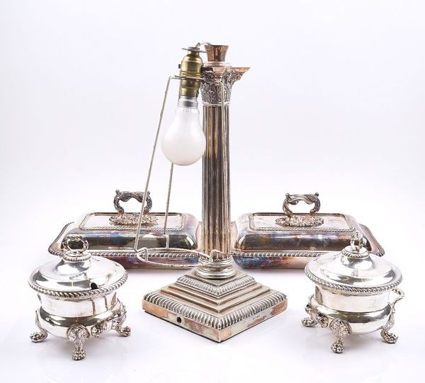 A PLATED TABLE LAMP AND FURTHER PLATED WARES  (5)