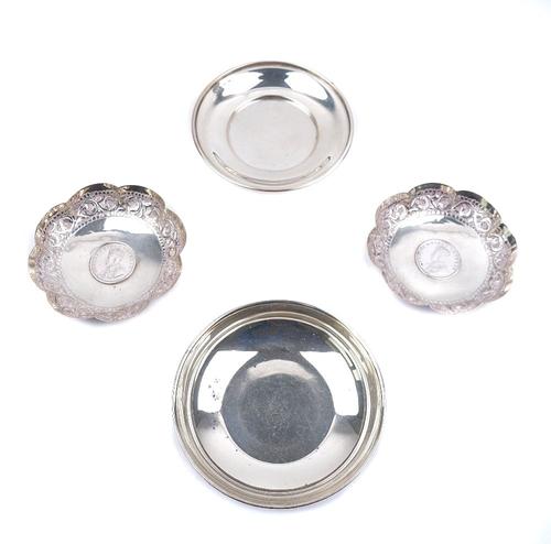 A GROUP OF FOUR DISHES (4)