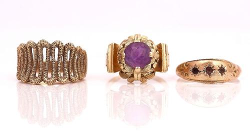 THREE GOLD RINGS (3)