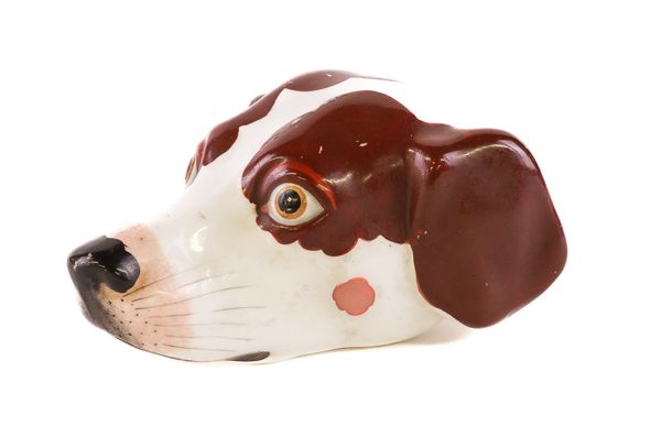 A COPELAND & GARRETT PORCELAIN HOUND HEAD STIRRUP CUP