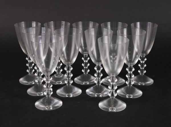 ELEVEN BACCARAT `VEGA' PATTERN WINE GLASSES (11)