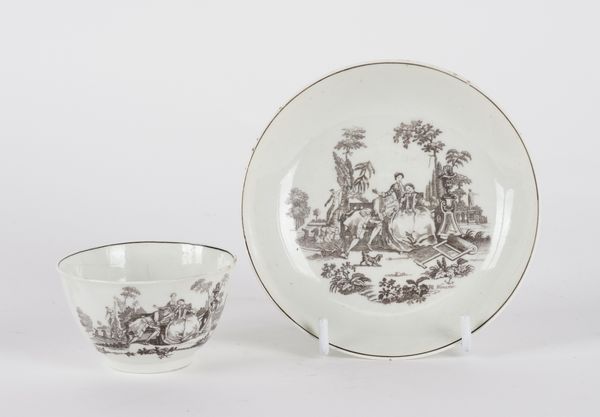 A  WORCESTER TEABOWL AND SAUCER (2)