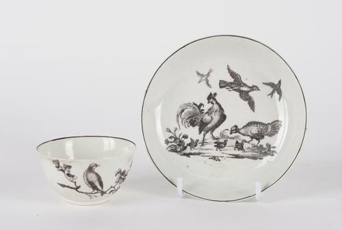 A WORCESTER TEABOWL AND A SAUCER (2)