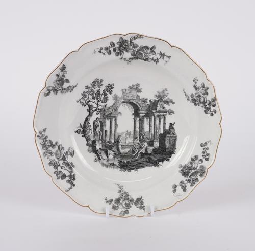 A WORCESTER DEEP PLATE