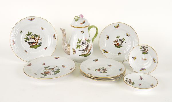 A SMALL GROUP OF HEREND PORCELAIN DECORATED IN THE `ROTHSCHILD BIRD' PATTERN (10)