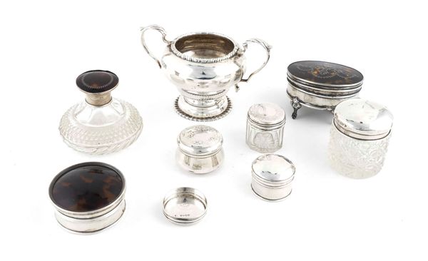 A GROUP OF SILVER AND SILVER MOUNTED WARES (9)