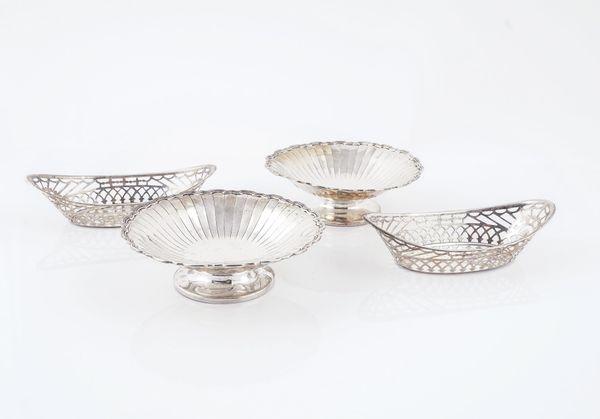 TWO PAIRS OF SILVER DISHES (4)