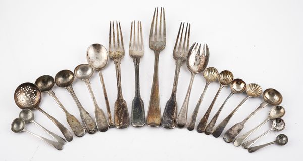 A GROUP OF MOSTLY SILVER FLATWARE(20)