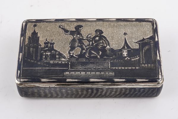 A RUSSIAN NIELLO DECORATED RECTANGULAR SNUFF BOX