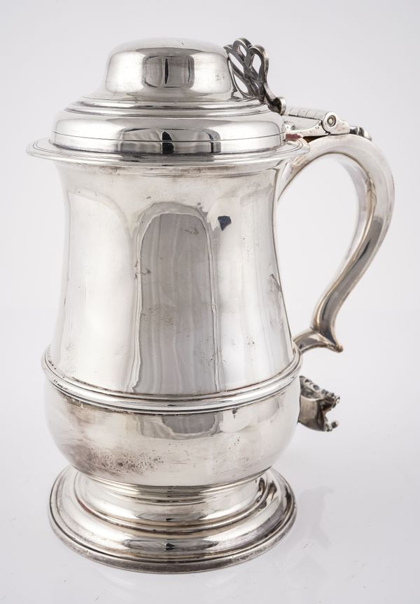 A GEORGE III BALUSTER FORM SILVER TANKARD