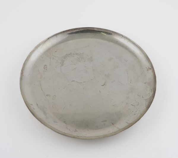 A SILVER SHALLOW DISH