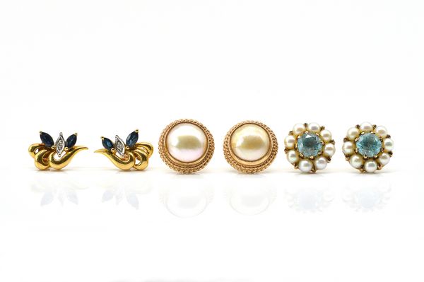 THREE PAIRS OF GOLD AND GEM SET EARSTUDS (3)