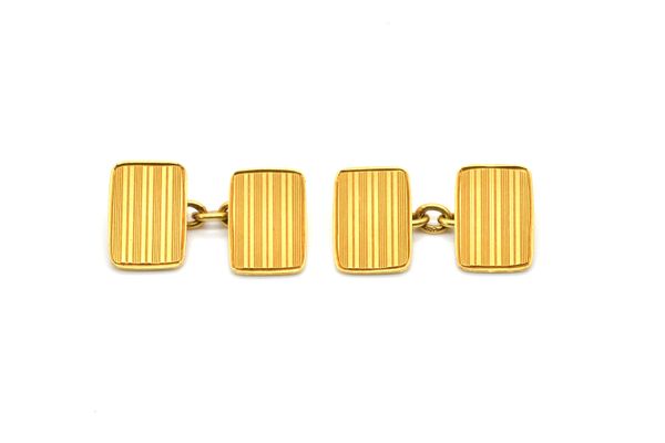 A PAIR OF 18CT GOLD CUFFLINKS