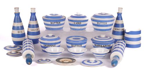 T.G. GREEN: A MIXED SELECTION OF CORNISHWARE ITEMS INCLUDING TWO ROLLING PINS, DRIPPING AND LARD BOWLS (20)