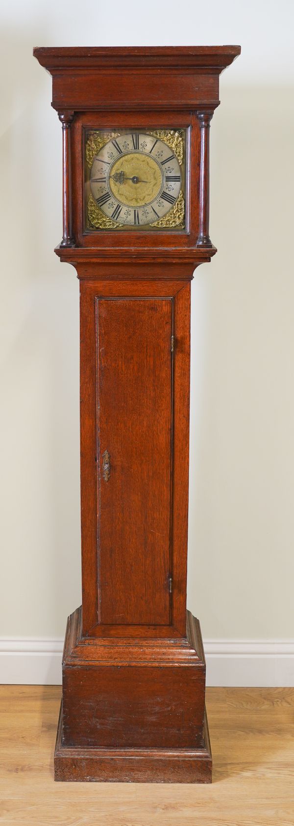 THOMAS DICKER, SILCHESTER: A GEORGIAN OAK 30 HOUR LONGCASE CLOCK